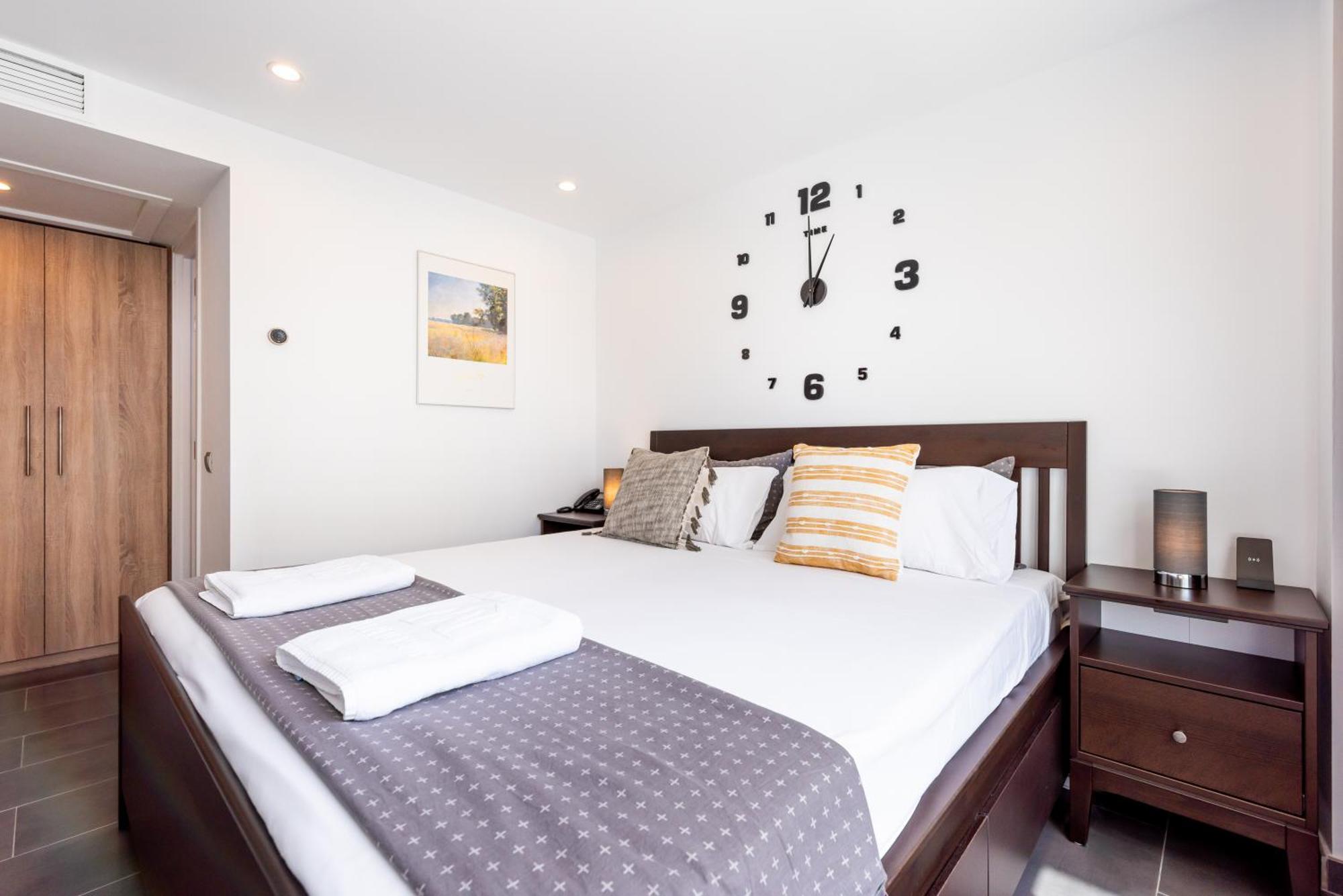 Wintowinrentals Executive Apt In Ocean House Complex Torremolinos Extérieur photo