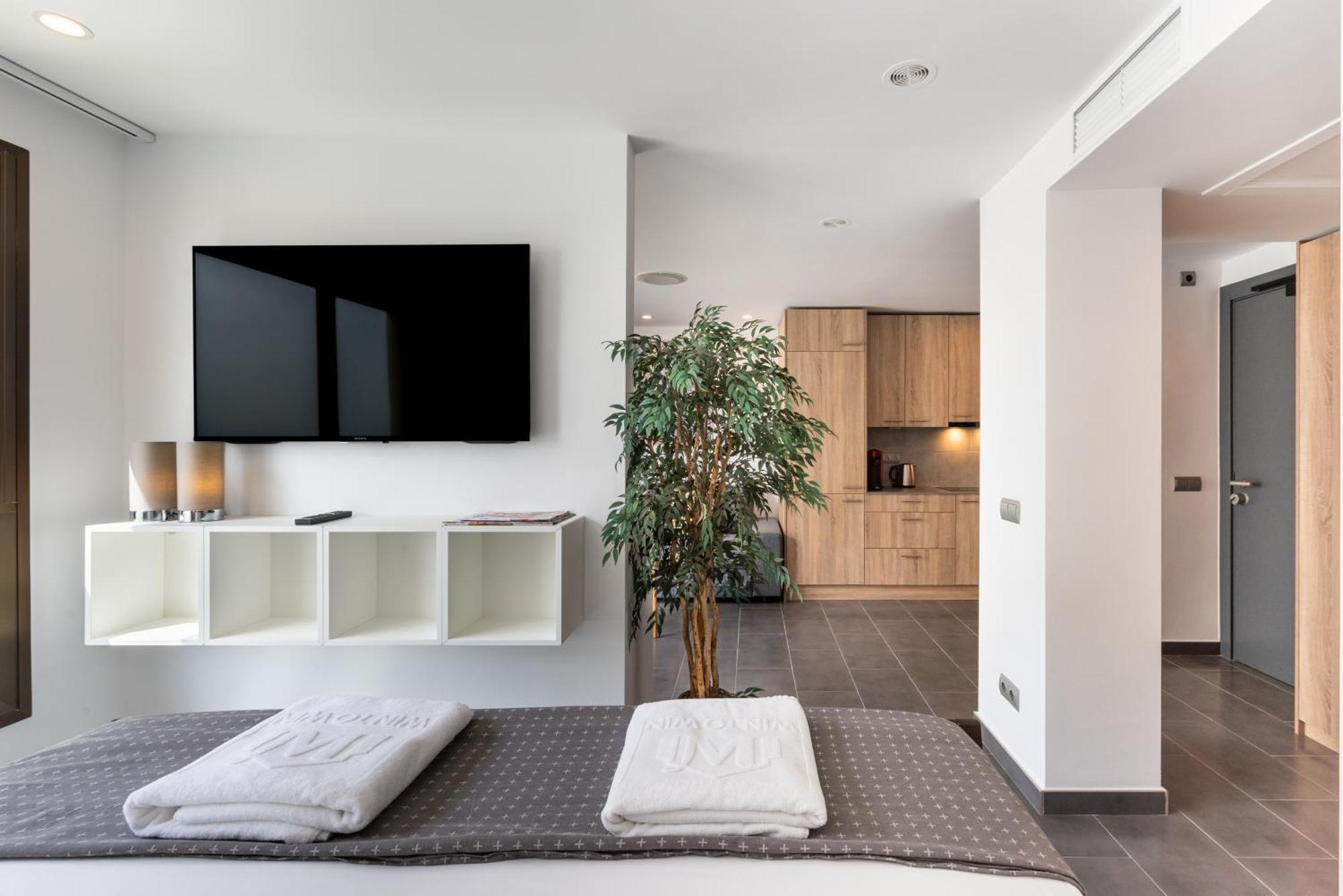 Wintowinrentals Executive Apt In Ocean House Complex Torremolinos Extérieur photo