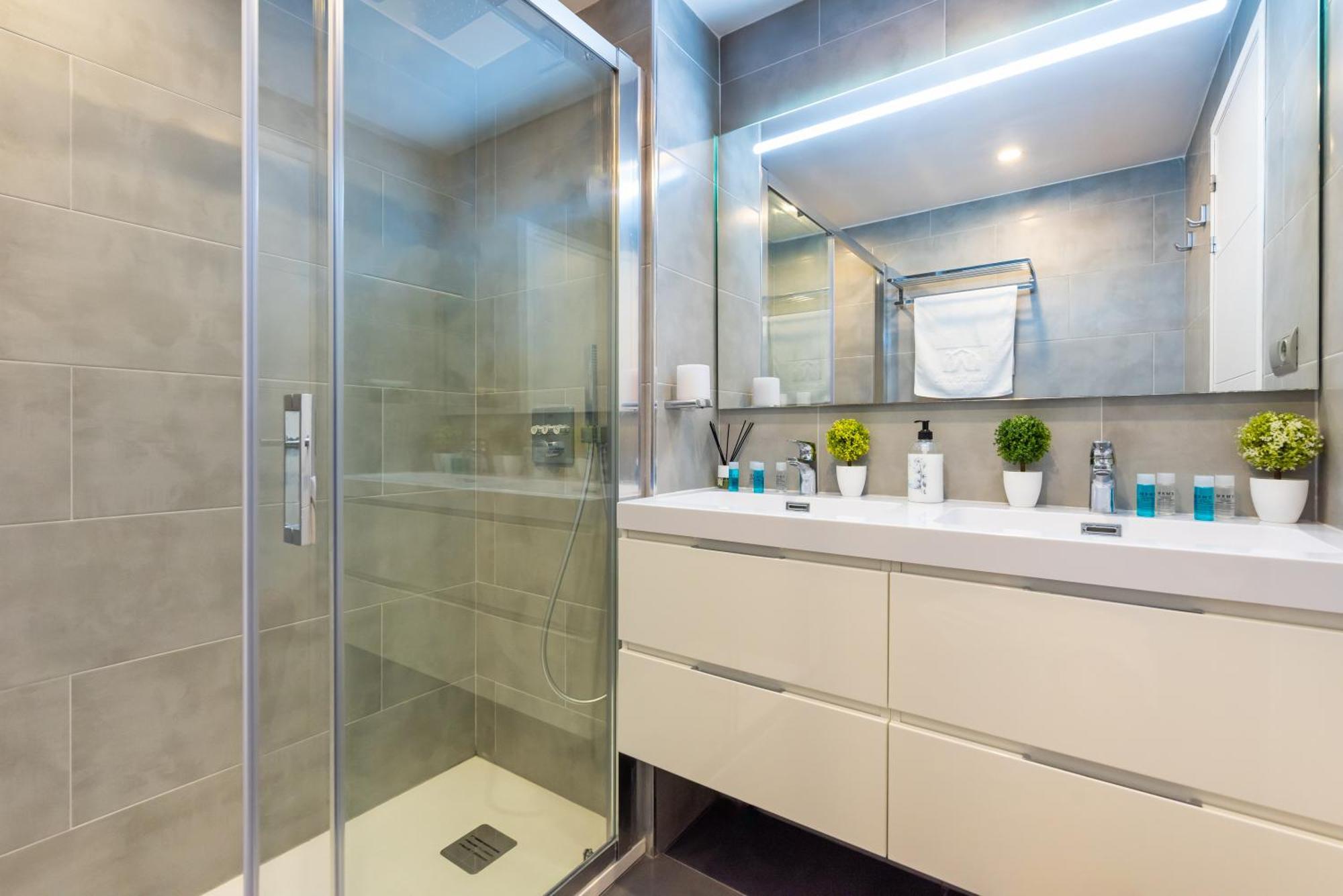 Wintowinrentals Executive Apt In Ocean House Complex Torremolinos Extérieur photo