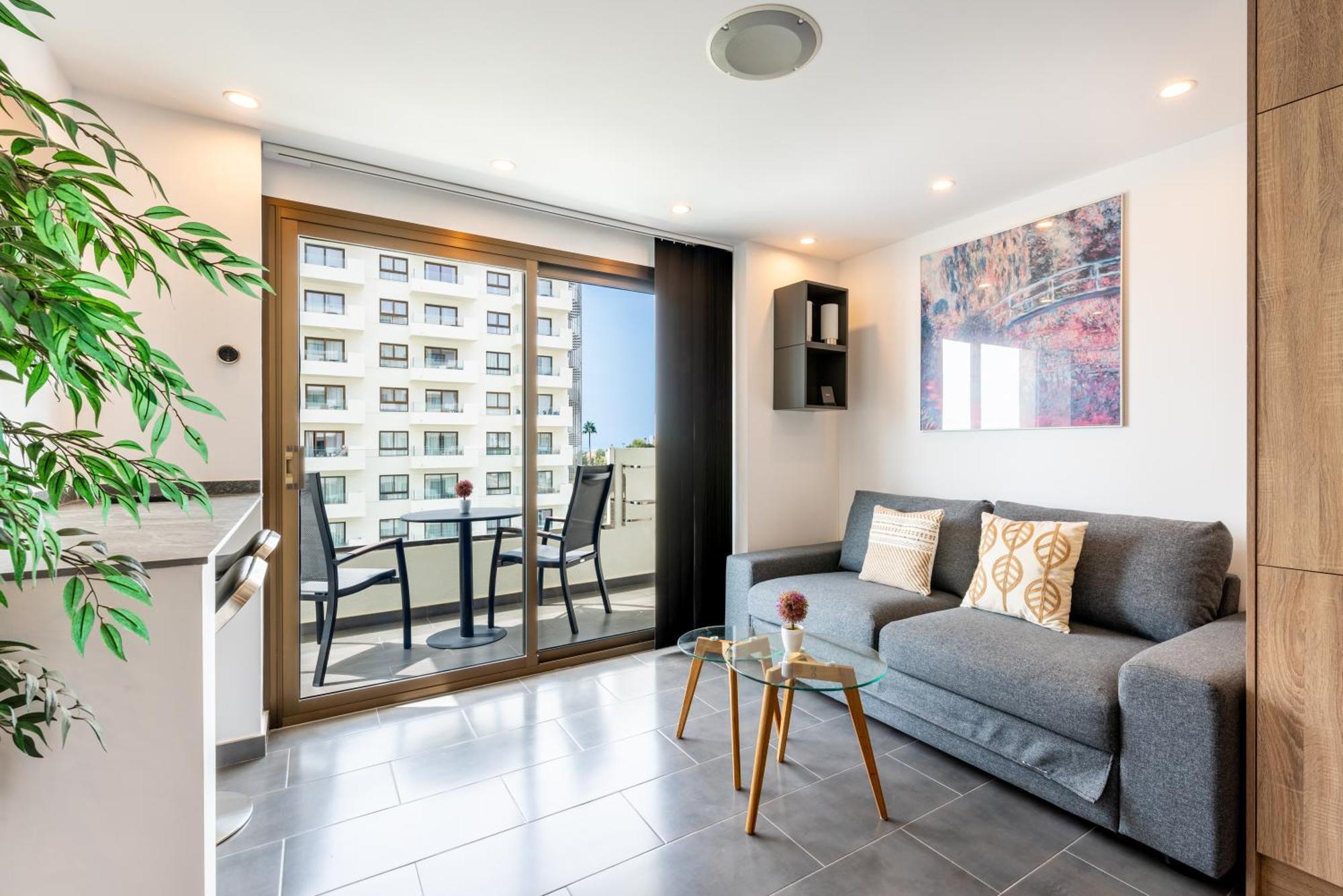 Wintowinrentals Executive Apt In Ocean House Complex Torremolinos Extérieur photo