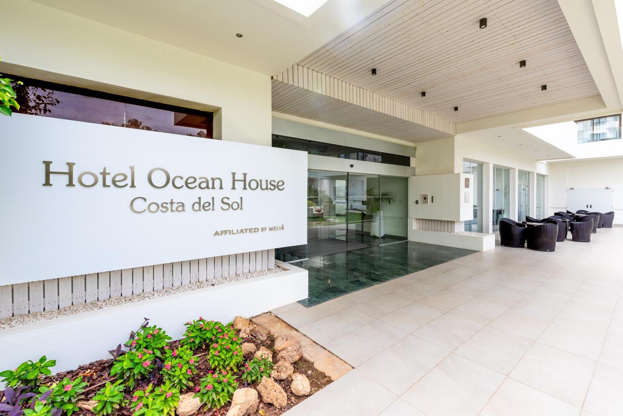 Wintowinrentals Executive Apt In Ocean House Complex Torremolinos Extérieur photo