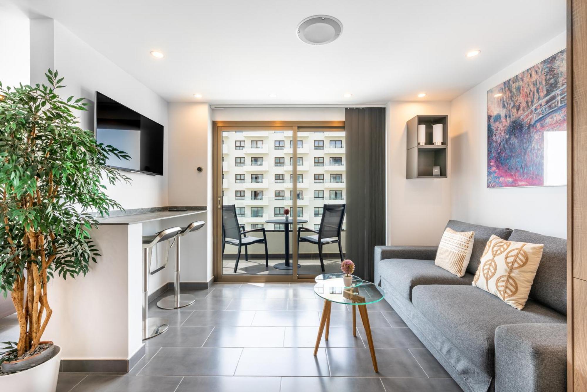 Wintowinrentals Executive Apt In Ocean House Complex Torremolinos Extérieur photo